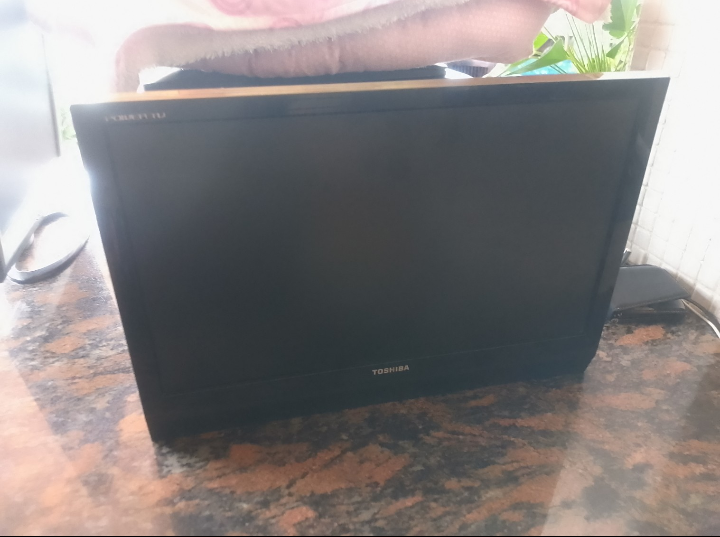 19 inch Toshiba LCD tv